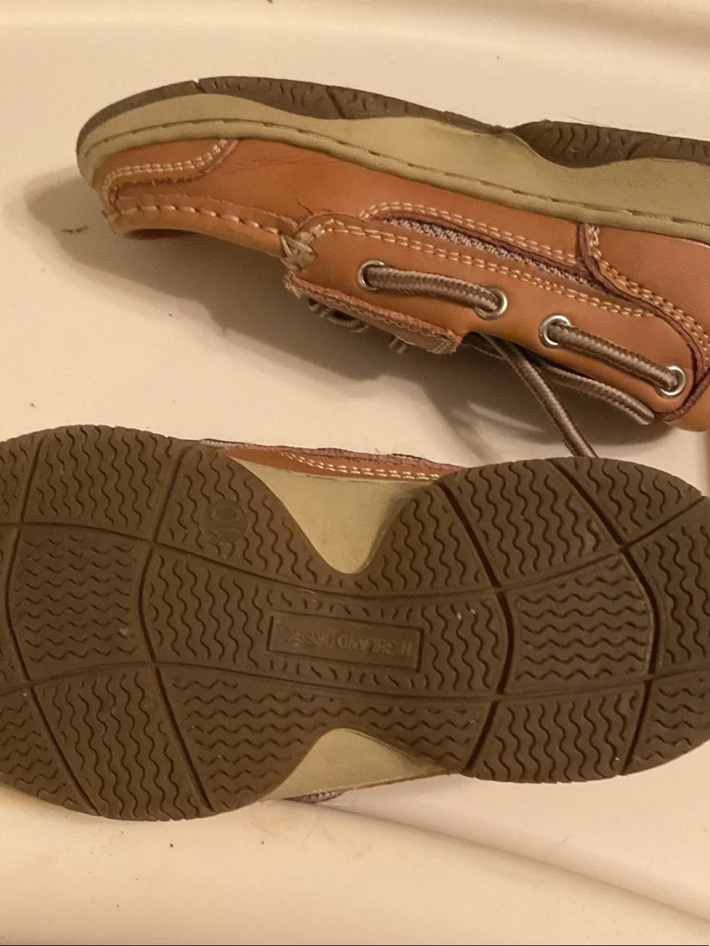 Classic Kids Tan Leather Boat Shoes with Lace-Up Closure size 10 toddler